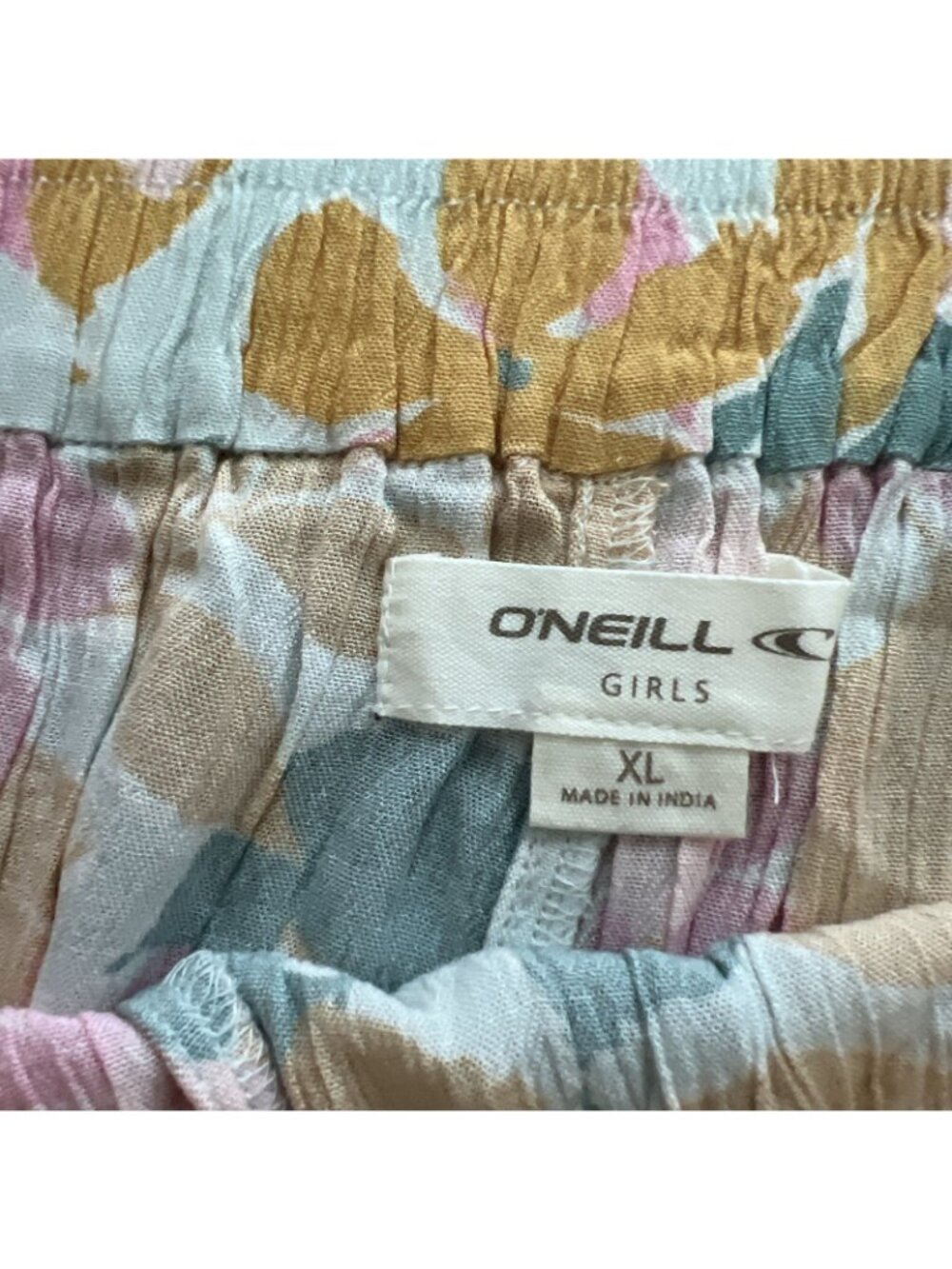 ONeill Gabi Floral Pull On Shorts Girls XL Viscose Beach Summer Smocked NWT - Picture 2 of 10